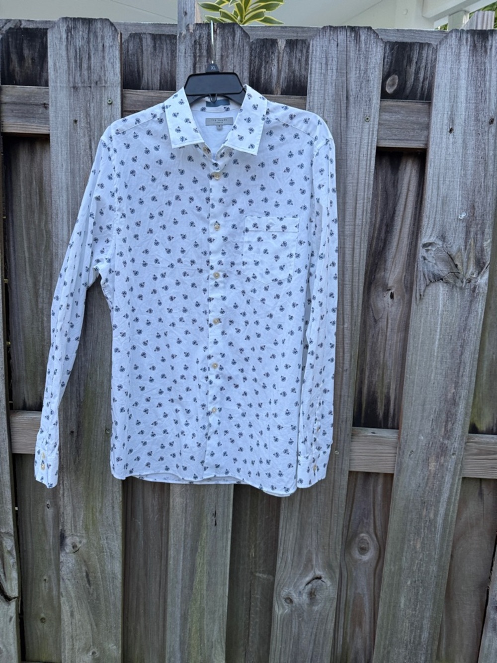 Ted Baker London White Long-Sleeve Printed Button-Down Shirt